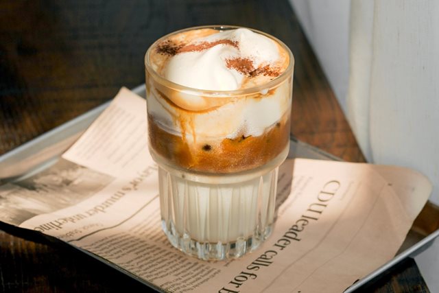 Nguy cơ gây tăng cân từ cà phê muối, cách thưởng thức mà vẫn giữ được vóc dáng thon gọn